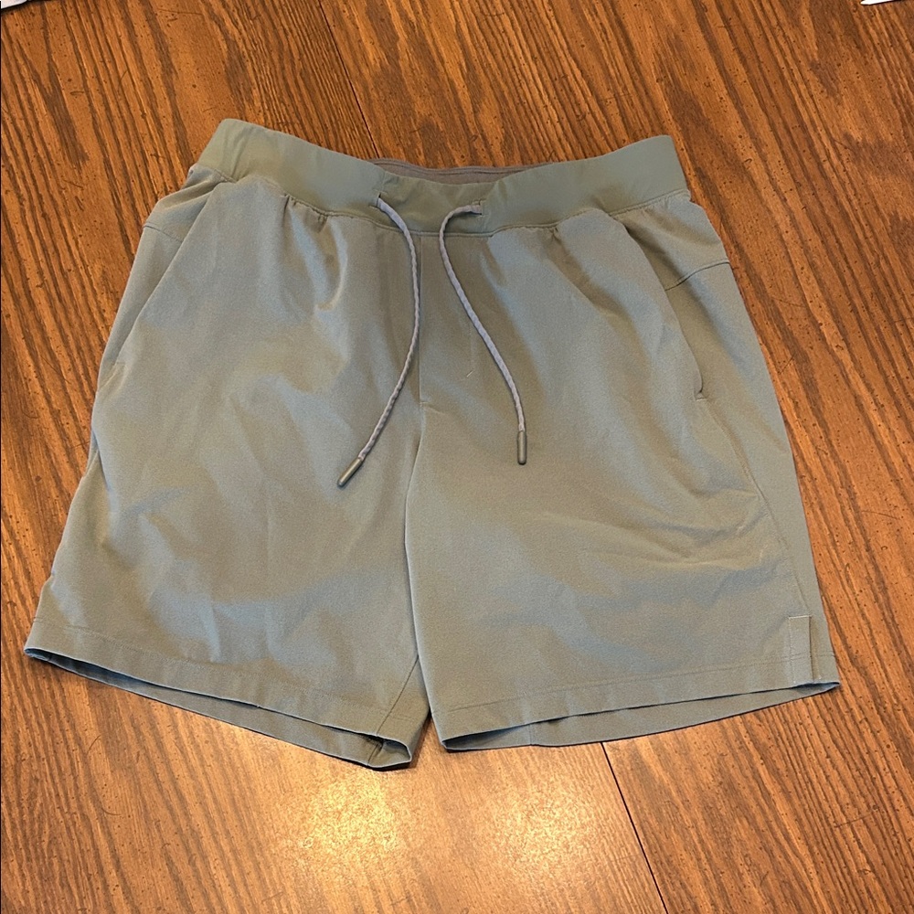 Men's Lululemon shorts